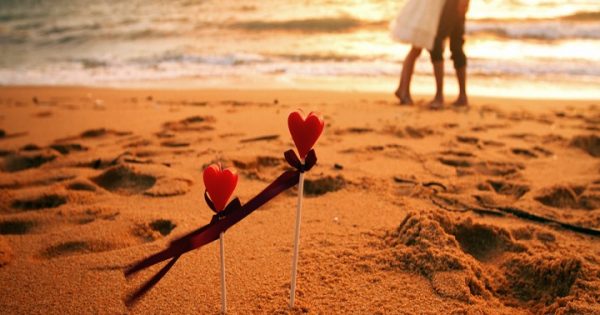 Ζωδιακές Συμβατότητες – Ποιοί έρωτες θα συνεχίσουν μαζί…και μετά το τέλος του Καλοκαιριού?
