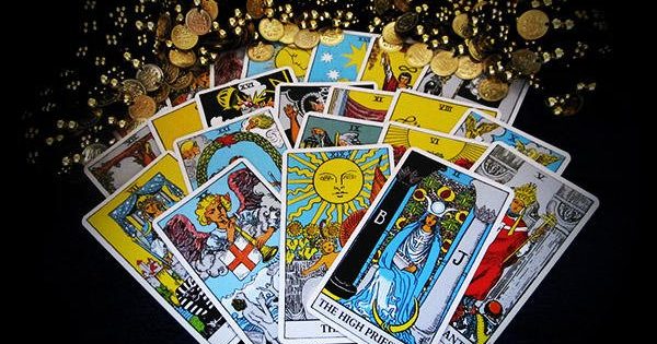 Χαρτομαντεία ΤΑΡΩ – Συναισθήματα και σχέσεις στο μικροσκόπιο